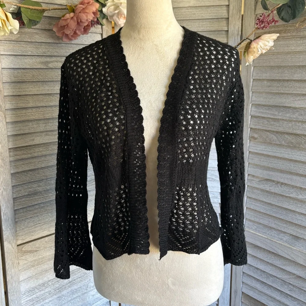 SWEET KIZZ Women’s SZ XL Black Crochet Knit Shrug/Sweater/Jacket w/Bell Sleeves - Picture 4 of 16
